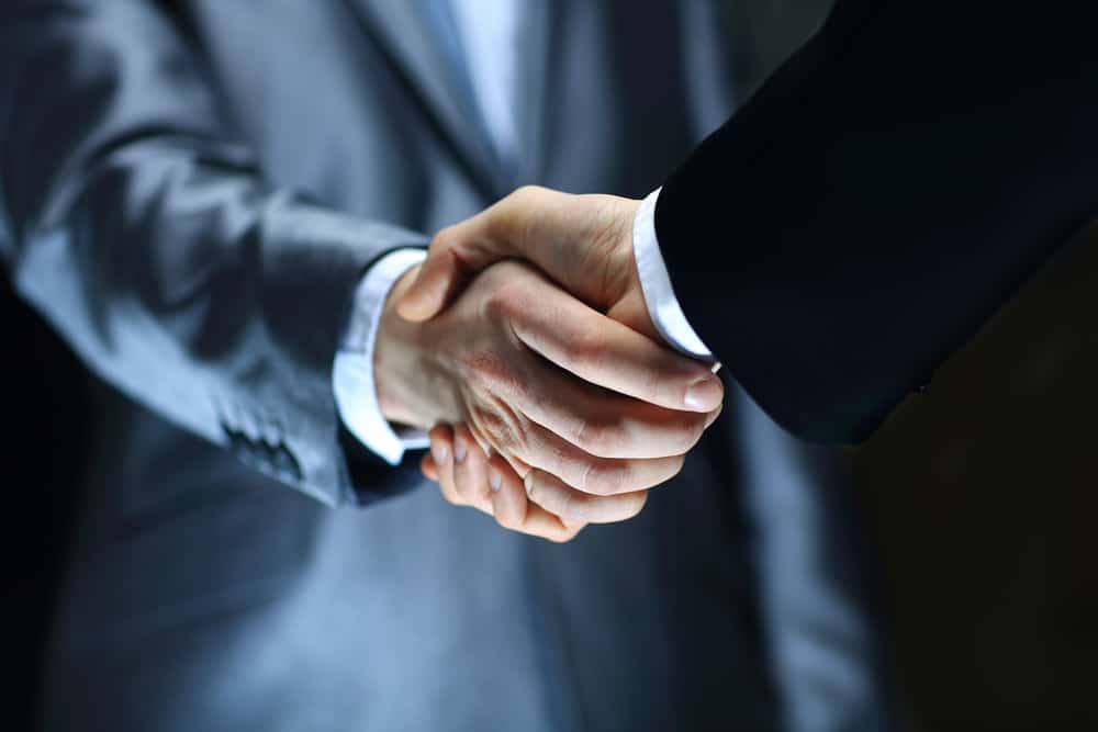 Handshake in confidence